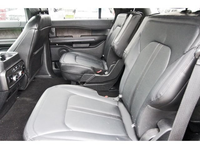 Used 2018 Ford Expedition Limited w/ Equipment Group 301A RWD image 12