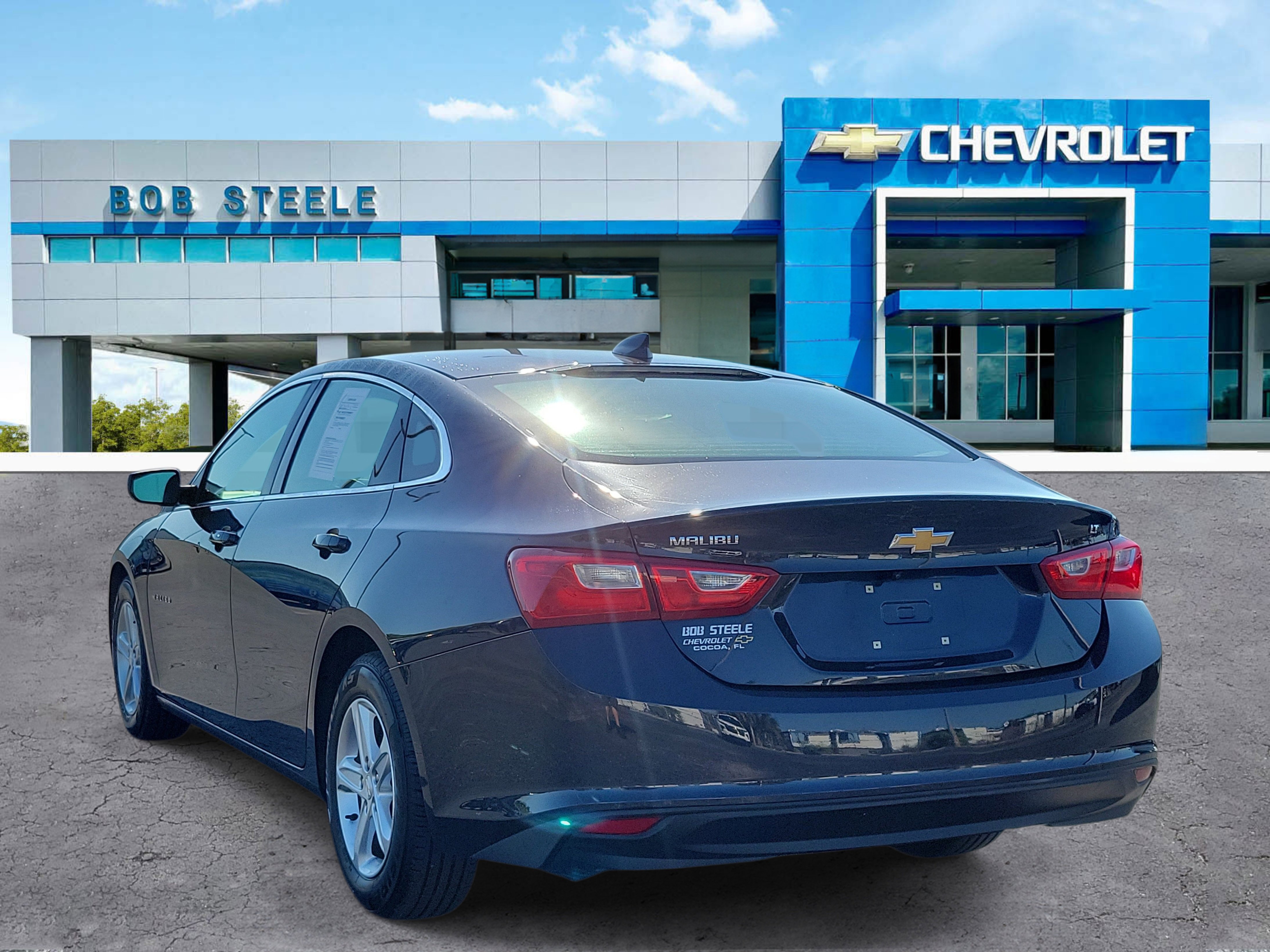 Used 2023 Chevrolet Malibu LT FWD image 4