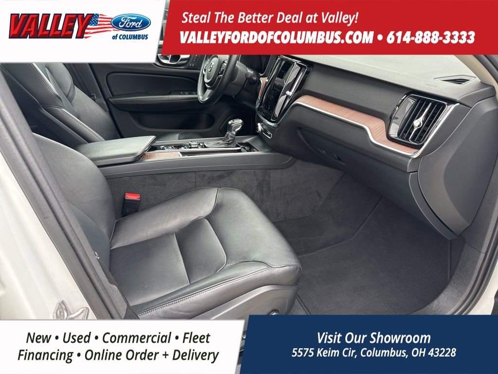 Used 2021 Volvo S60 T6 Momentum image 25