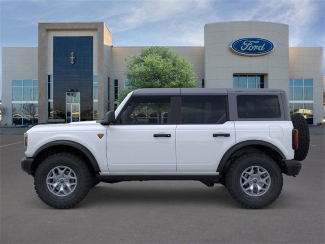 New 2025 Ford Bronco Badlands image 3