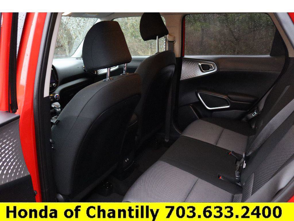 Used 2023 Kia Soul S image 24