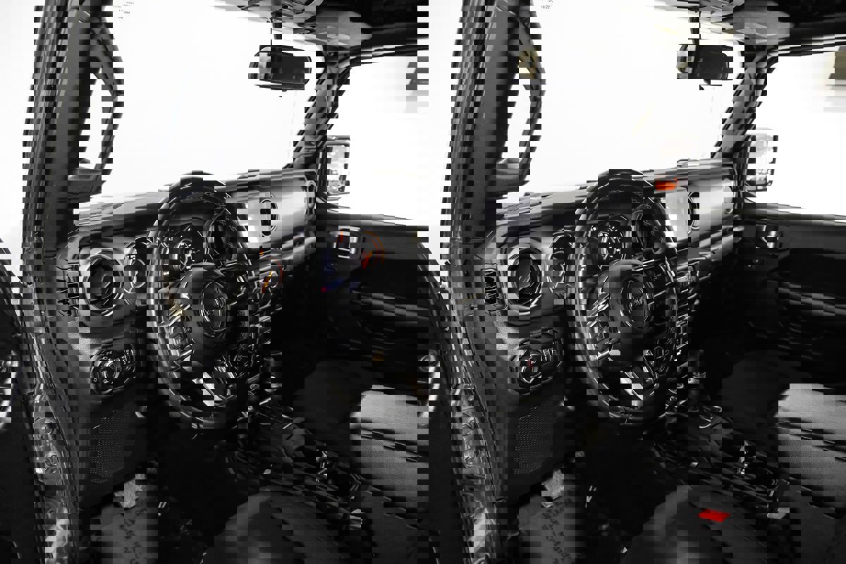 Used 2020 Jeep Gladiator Sport w/ Quick Order Package 24S image 3