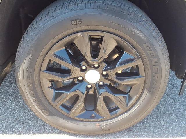 Used 2023 Chevrolet Silverado 1500 Custom AWD/4WD image 18