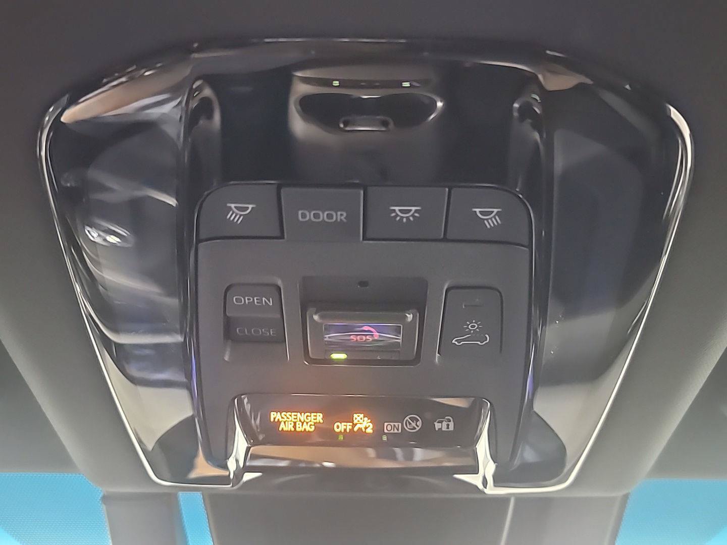 Used 2024 Toyota Venza Limited AWD/4WD image 33