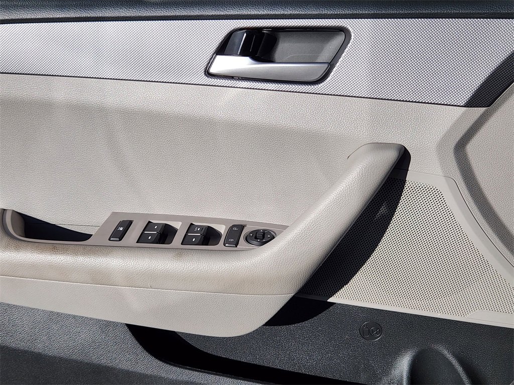 Used 2019 Hyundai Sonata SE image 6