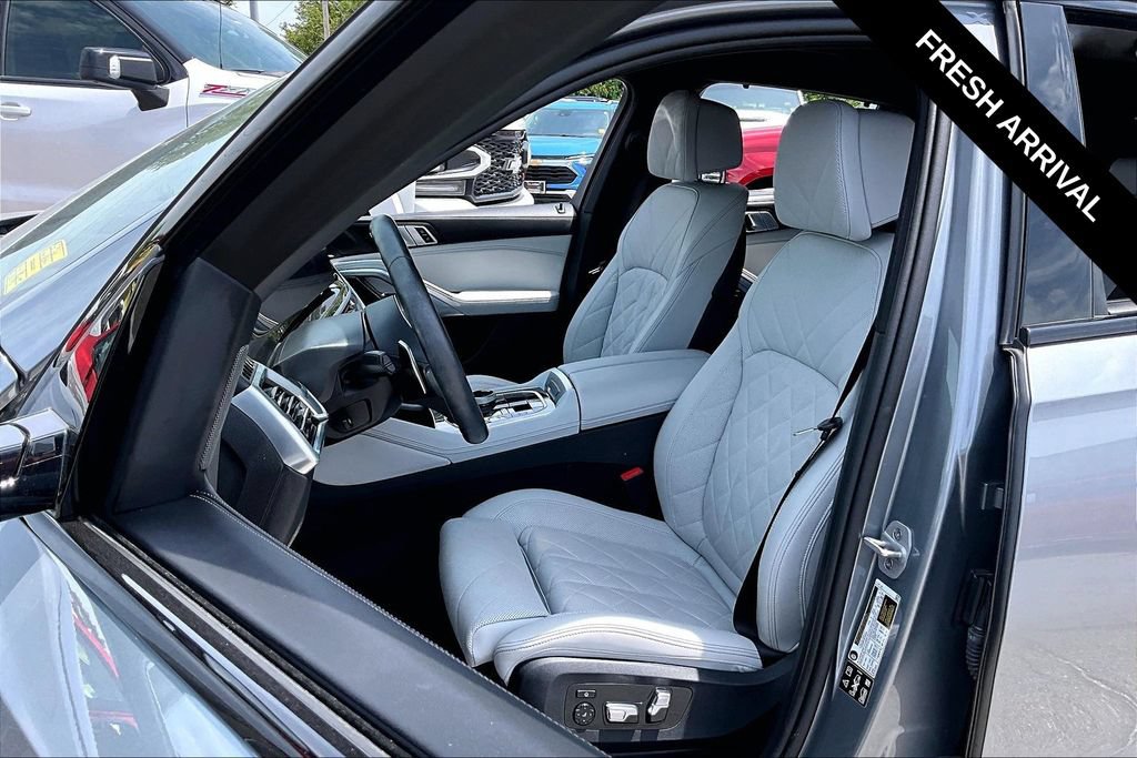 Used 2024 BMW X6 xDrive40i w/ Executive Package AWD/4WD image 21