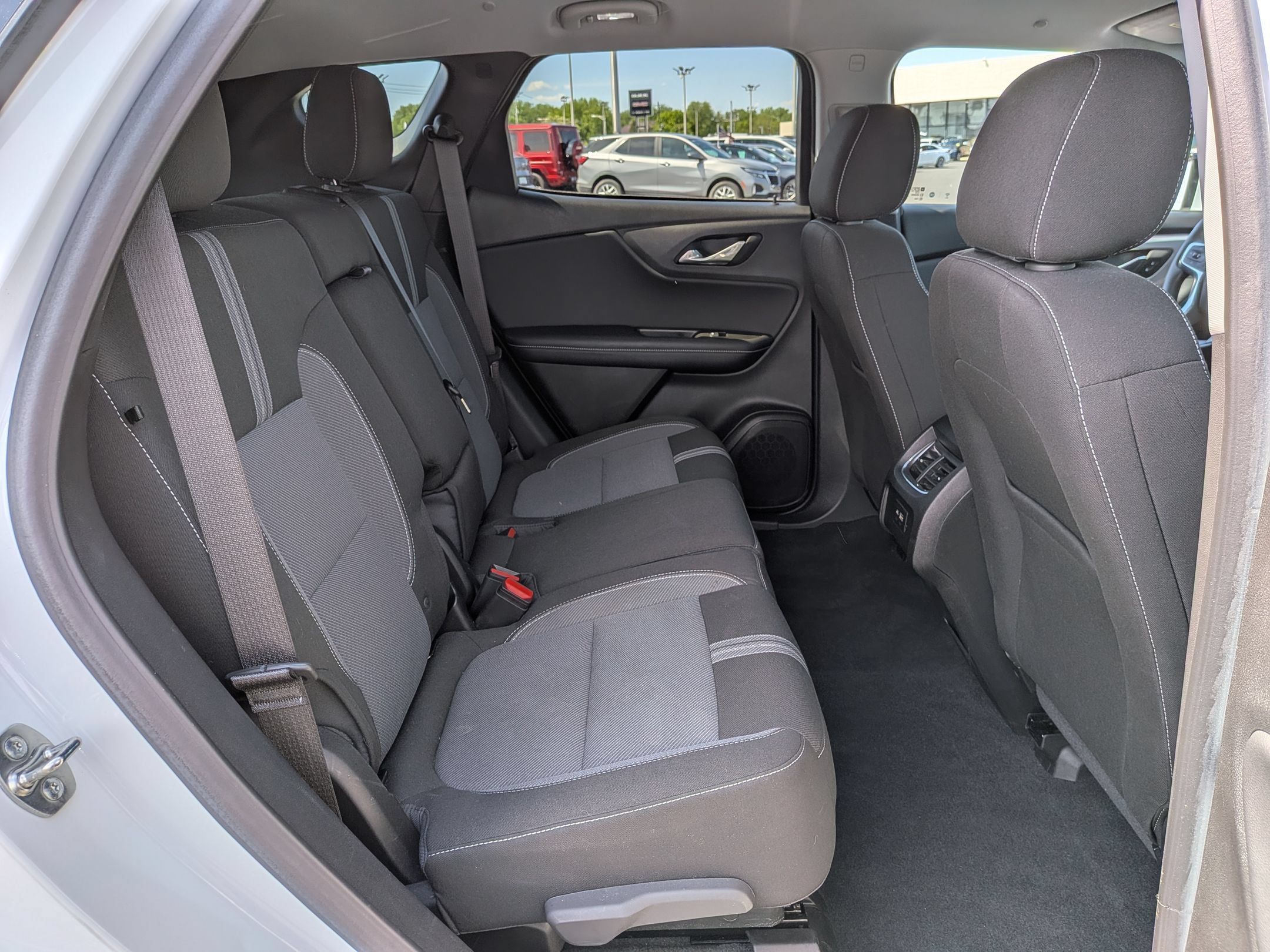 Certified 2024 Chevrolet Blazer LT w/ Convenience Package FWD image 26