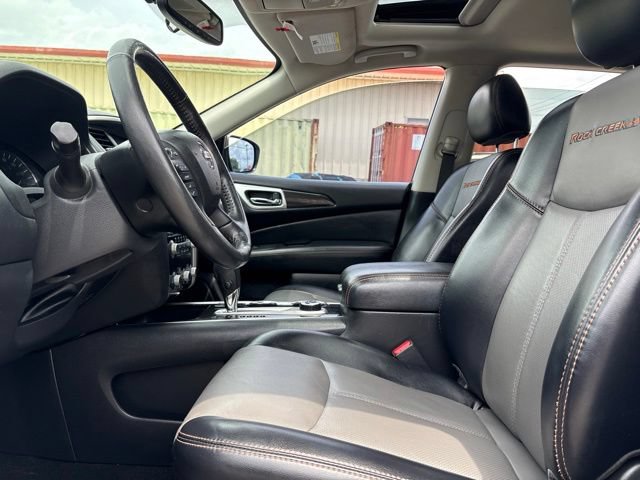 Used 2020 Nissan Pathfinder SL AWD/4WD image 10