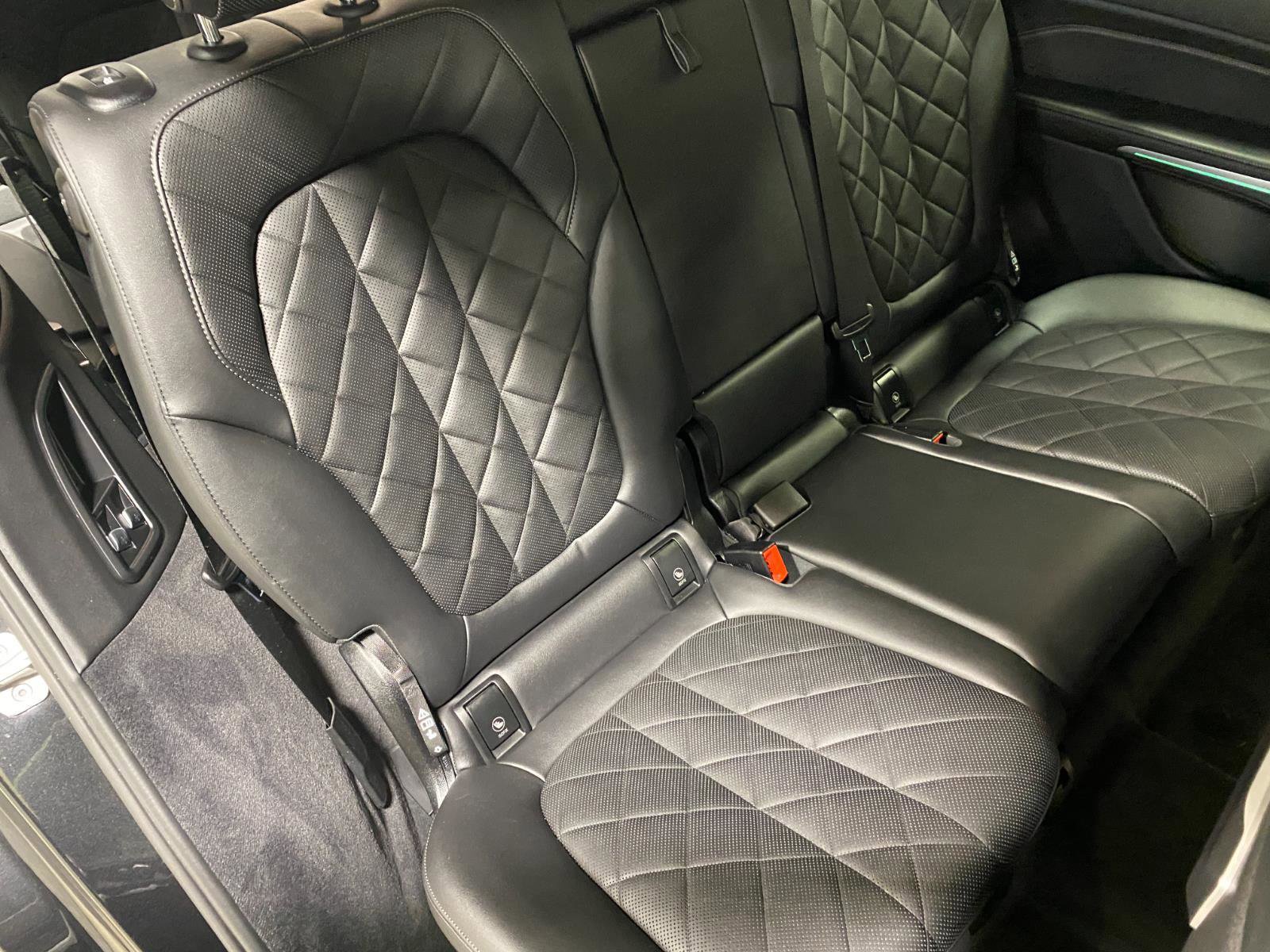 Certified 2023 BMW X7 xDrive40i w/ Parking Assistance Package image 17