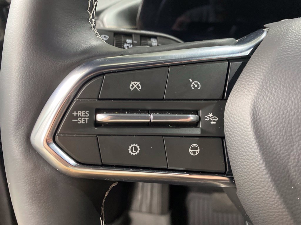 Used 2026 Chevrolet Traverse High Country w/ LPO, Floor Liner Package AWD/4WD image 15