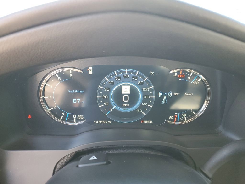 Used 2018 Cadillac Escalade Luxury w/ LPO, Radiant Package AWD/4WD image 10