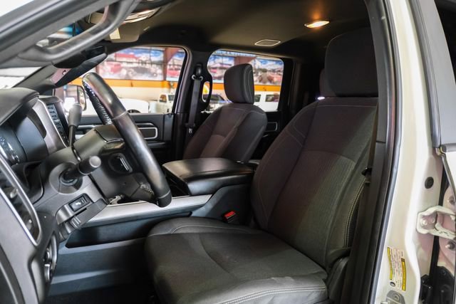 Used 2019 RAM 3500 Lone Star image 32