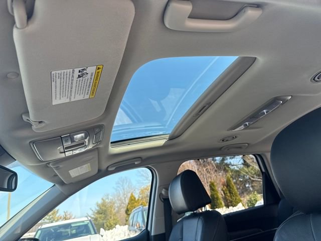 Used 2022 Kia Telluride EX w/ EX Premium Package image 21