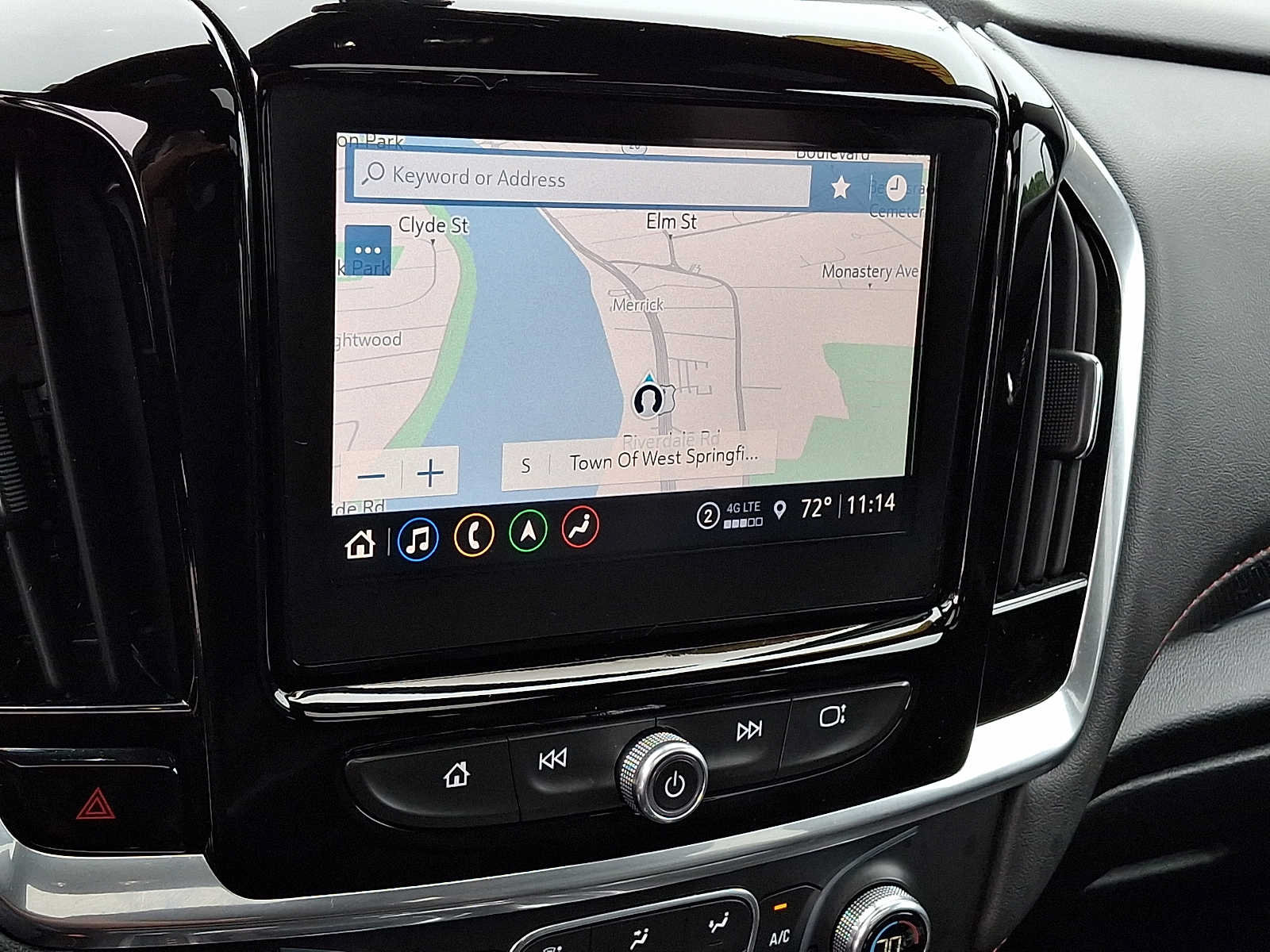 Used 2024 Chevrolet Traverse RS AWD/4WD image 21