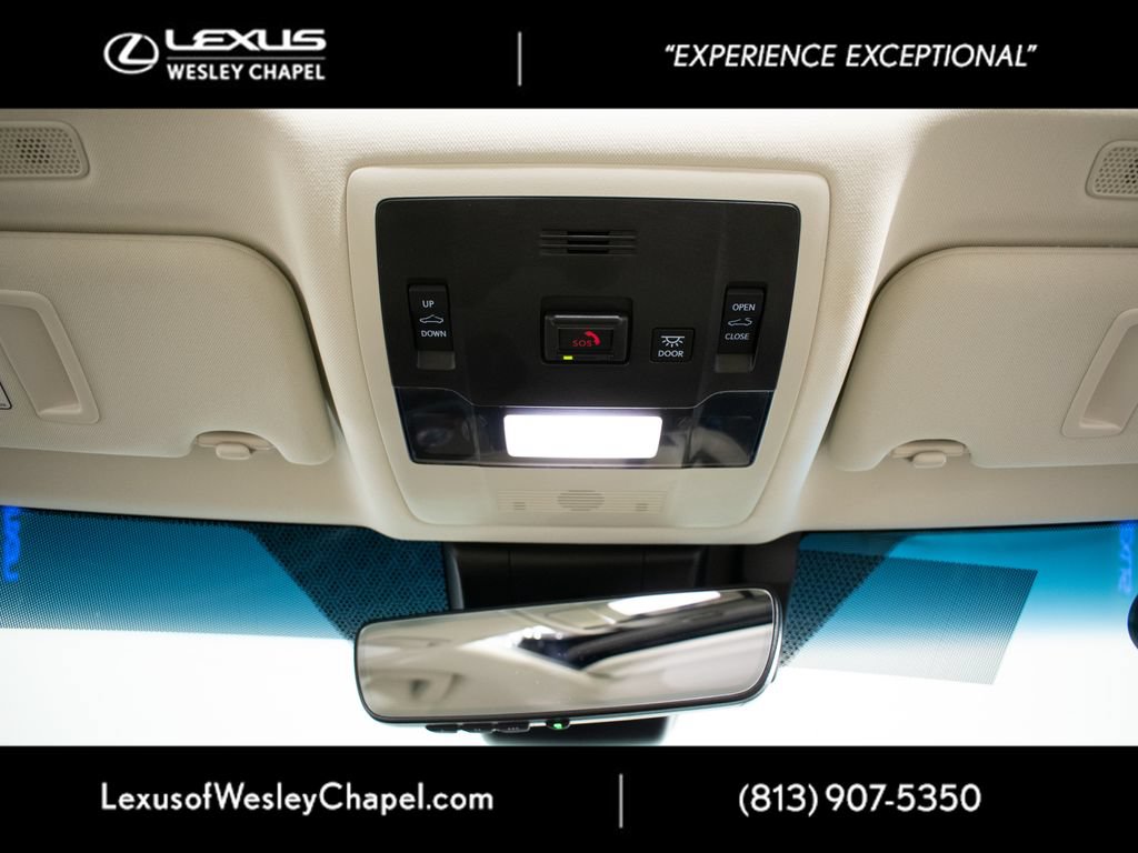 Certified 2022 Lexus ES 300h Ultra Luxury w/ Accessory Package 2 FWD image 20