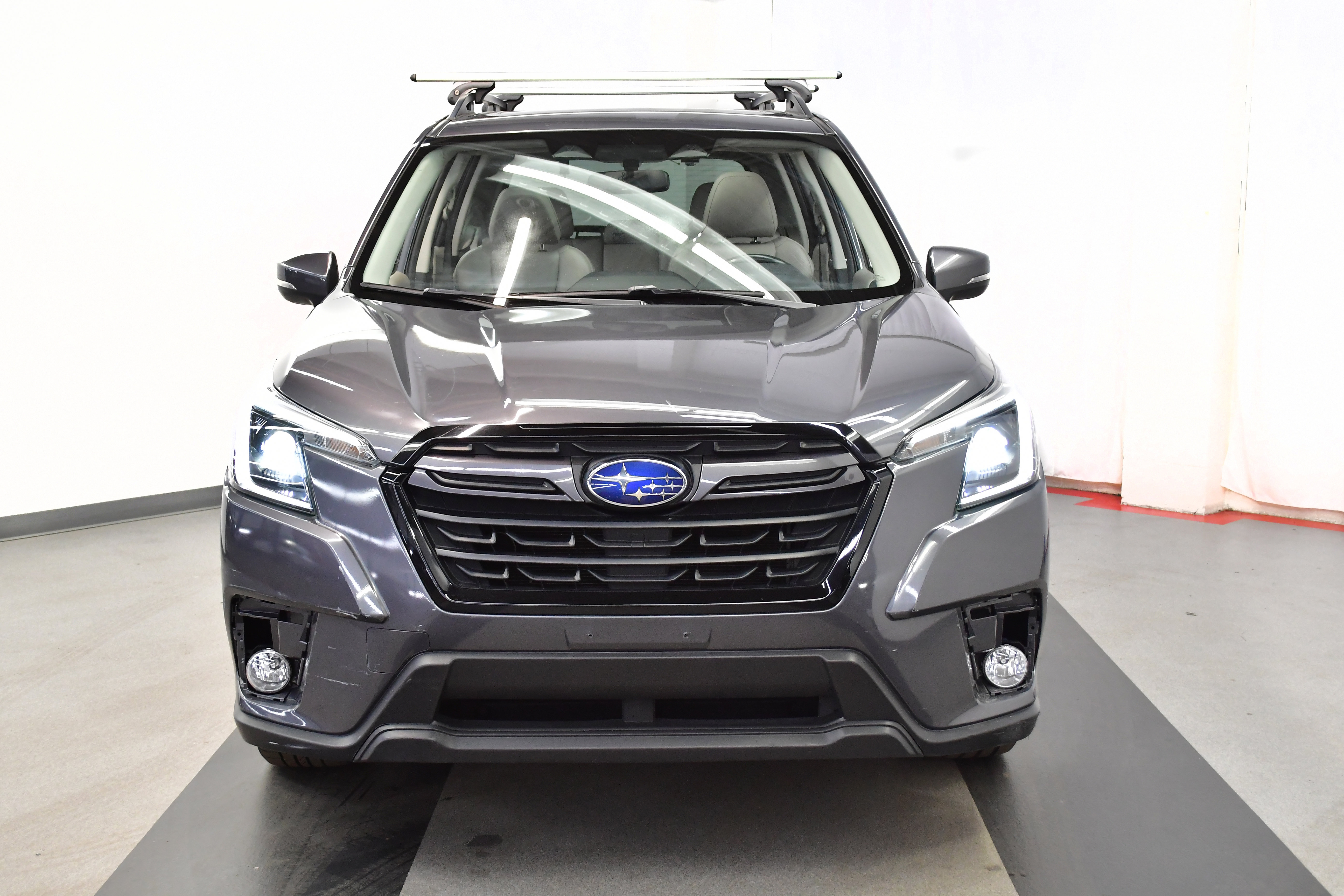 Used 2022 Subaru Forester Limited image 4