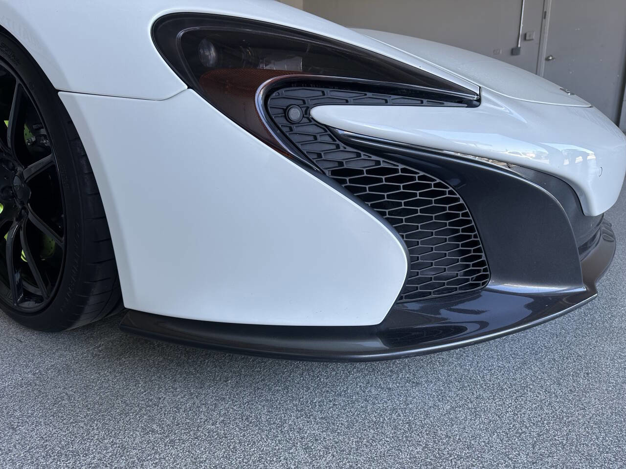 Used 2015 McLaren 650S Spider image 15