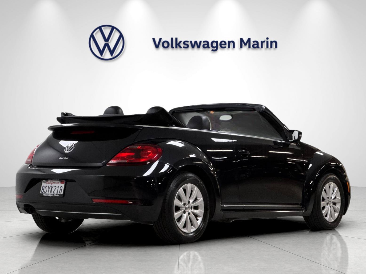 Used 2018 Volkswagen Beetle 2.0T FWD image 5