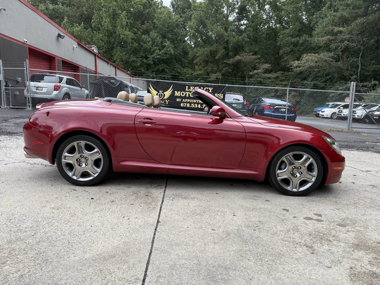 Used 2008 Lexus SC 430 Convertible image 3