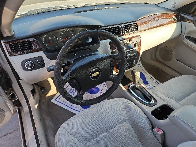 Used 2015 Chevrolet Impala LT w/ LT Sunroof Package FWD image 8