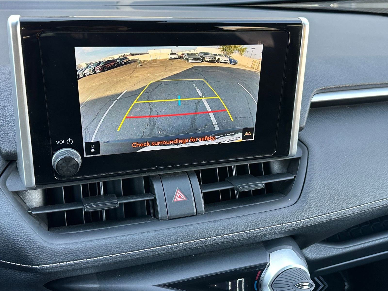 Used 2025 Toyota RAV4 XLE image 17