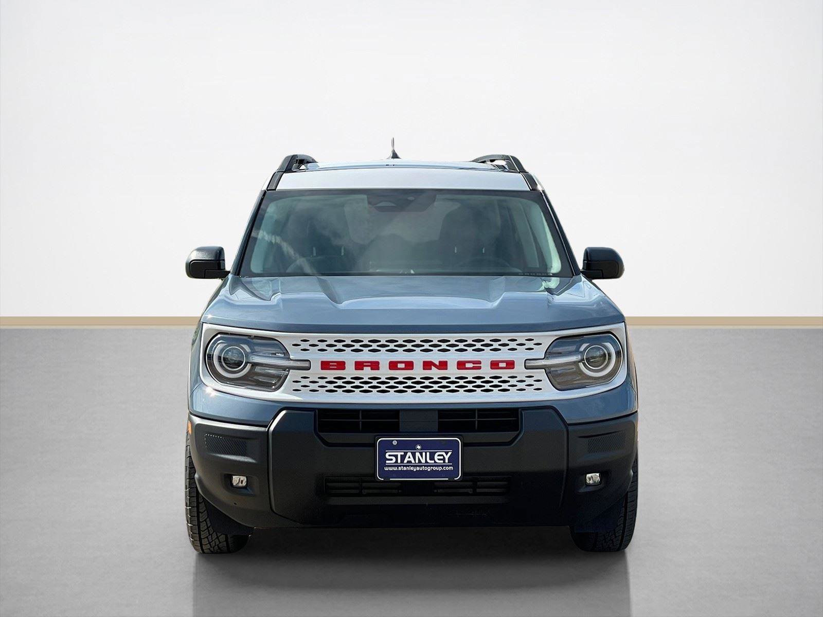 Used 2025 Ford Bronco Sport Heritage w/ Convenience Package image 2