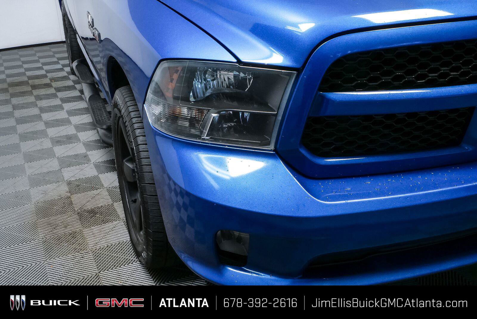 Used 2017 RAM 1500 Express w/ Express Value Package RWD image 33