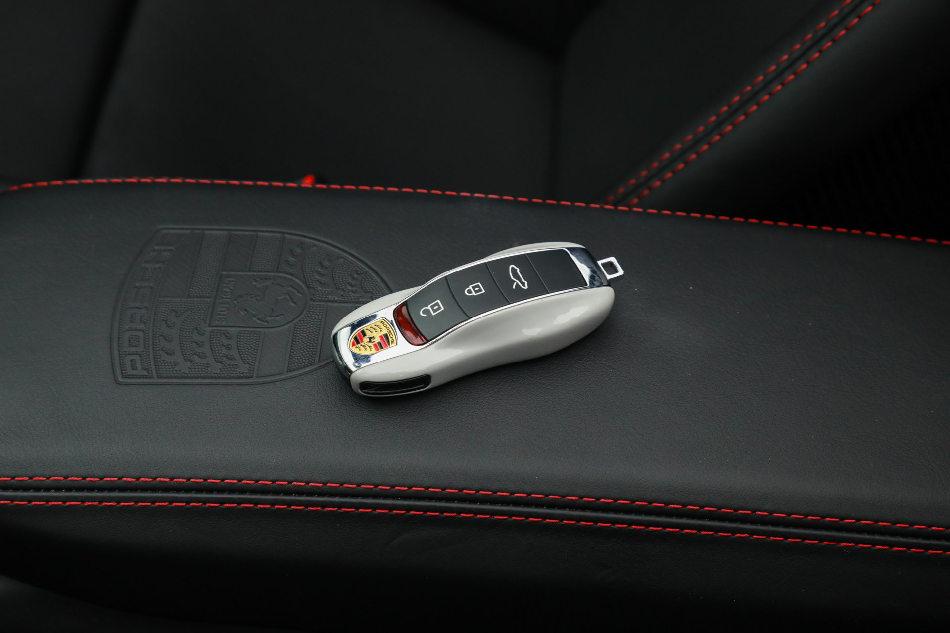 Used 2019 Porsche 911 Speedster RWD image 34