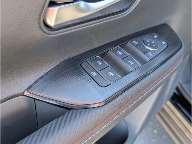 New 2026 Nissan Kicks SR w/ Cold Weather Package AWD/4WD image 17