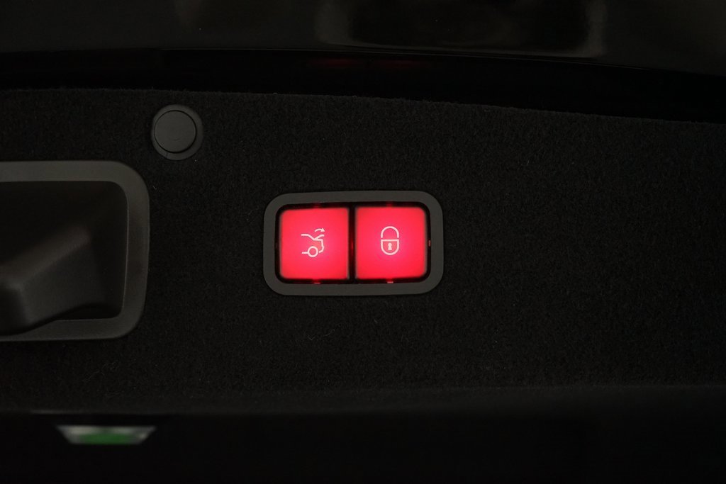 Used 2018 Mercedes-Benz Maybach S 560 4MATIC image 28