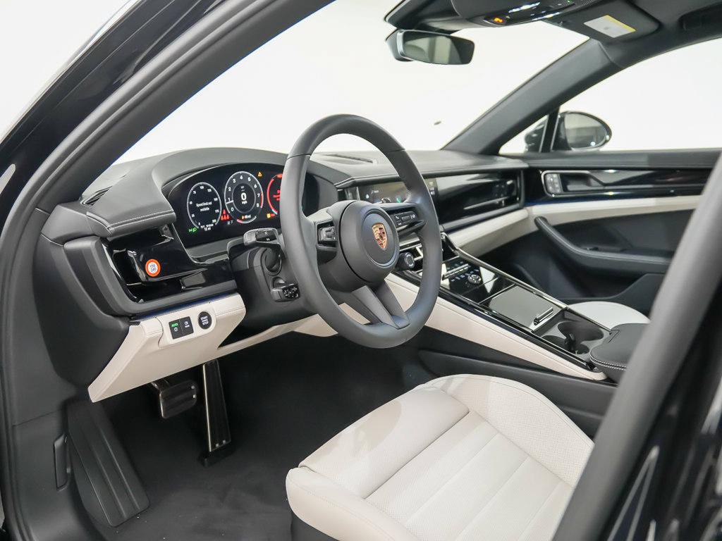 New 2026 Porsche Panamera 4 AWD/4WD image 4