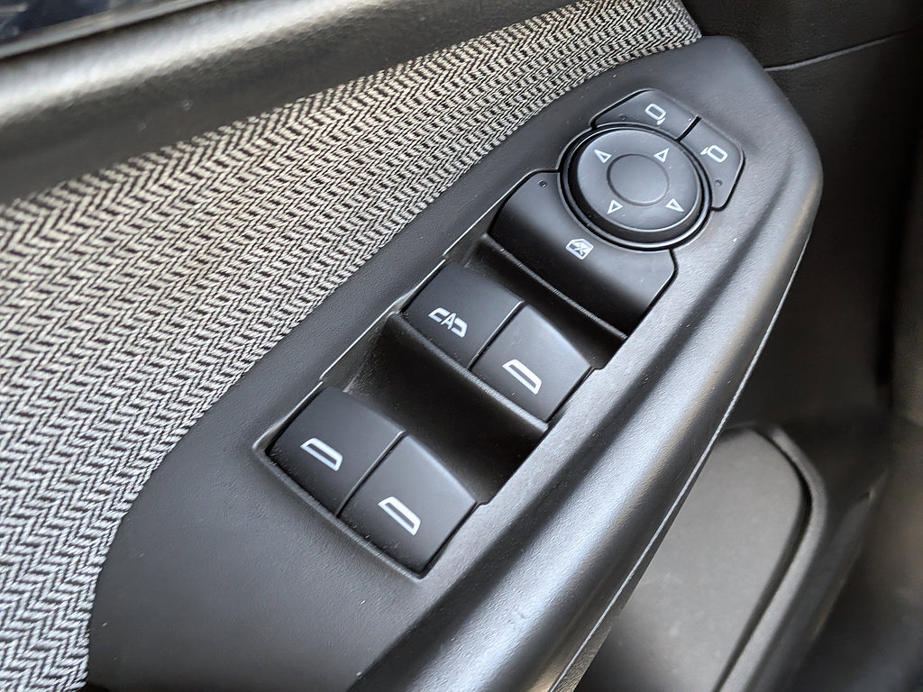 Used 2025 Chevrolet TrailBlazer LT AWD/4WD image 41