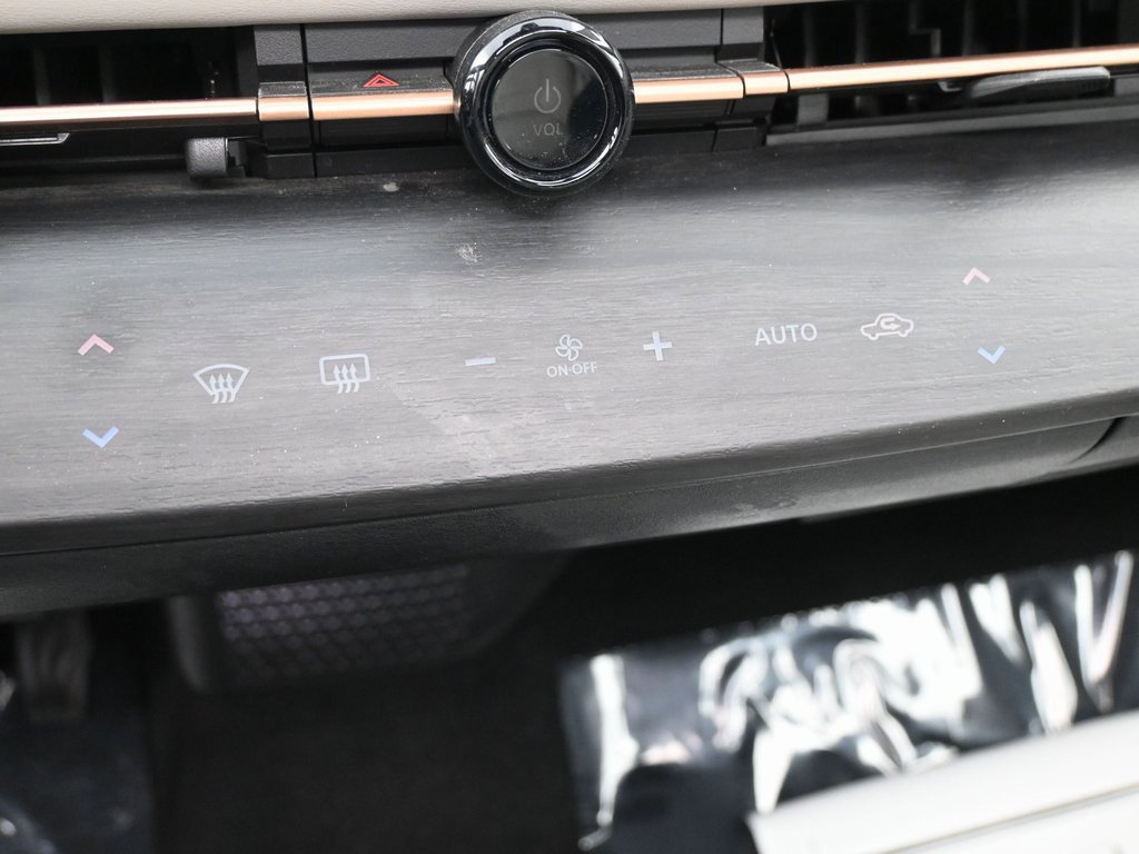 Used 2023 Nissan Ariya EMPOWER+ image 15