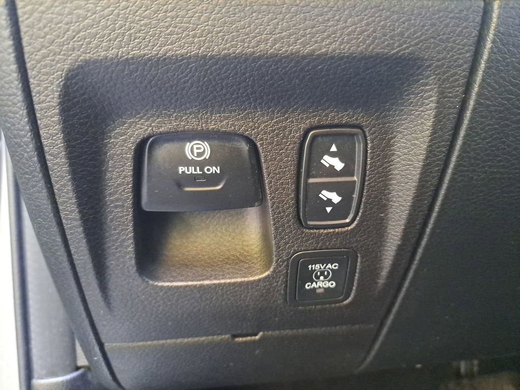 Used 2022 RAM 1500 Laramie image 36