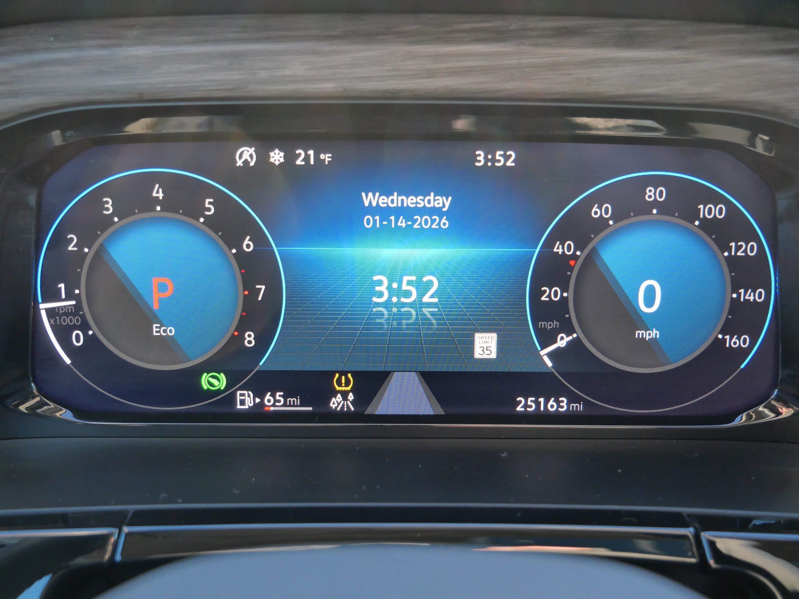 Certified 2025 Volkswagen Atlas SEL Premium R-Line image 22