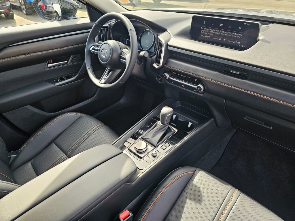 Used 2025 MAZDA CX-50 AWD 2.5 Hybrid w/ Premium Pkg image 31