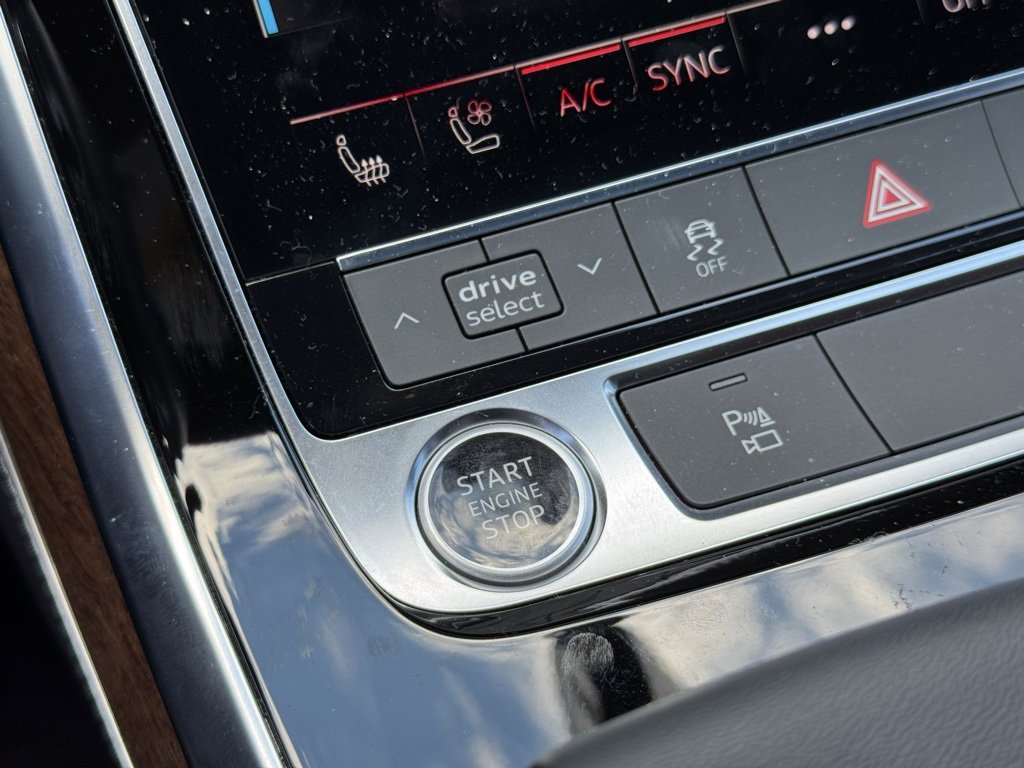 Used 2025 Audi Q8 Premium Plus image 31