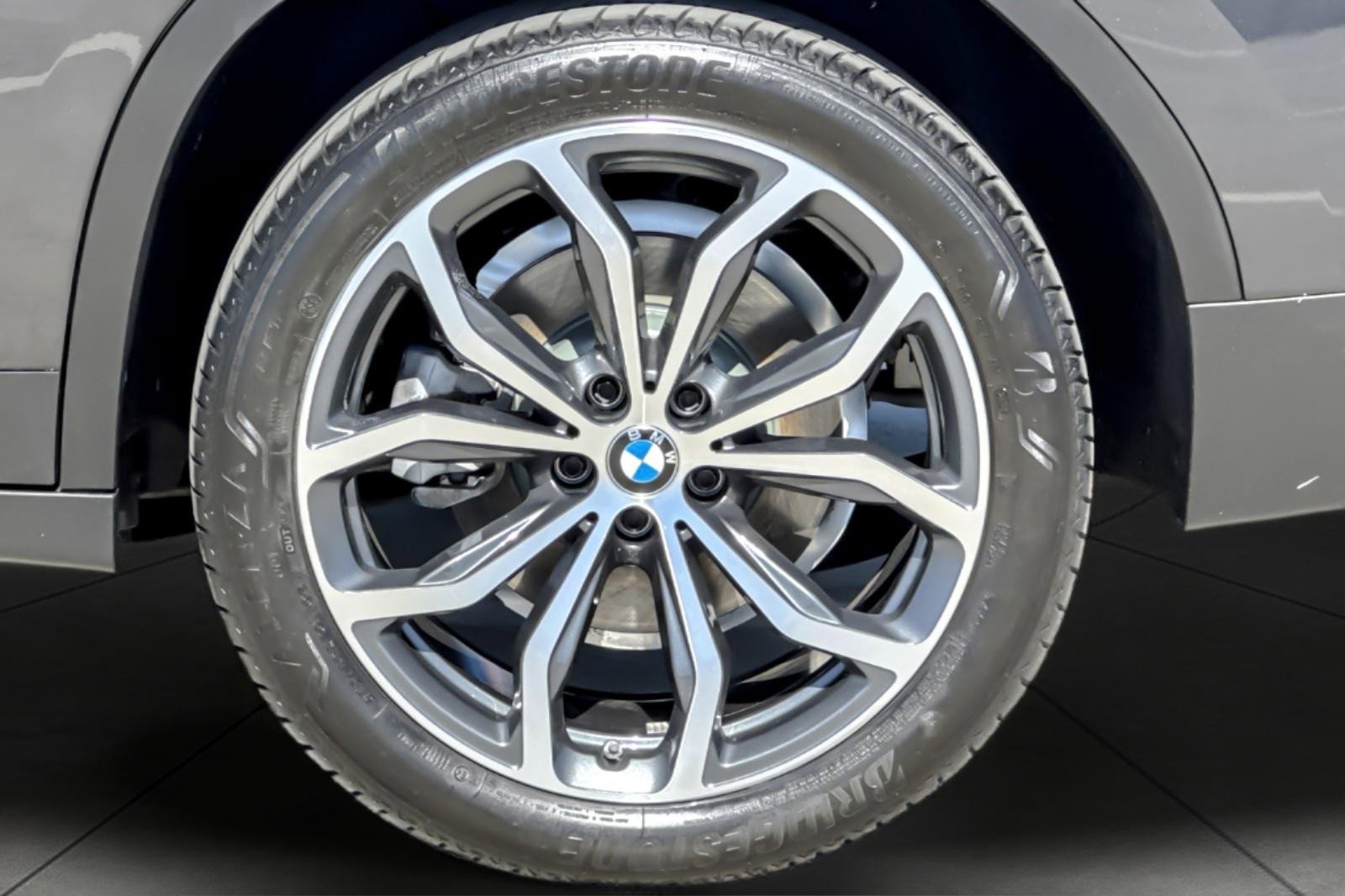 Used 2024 BMW X4 xDrive30i w/ Premium Package AWD/4WD image 26