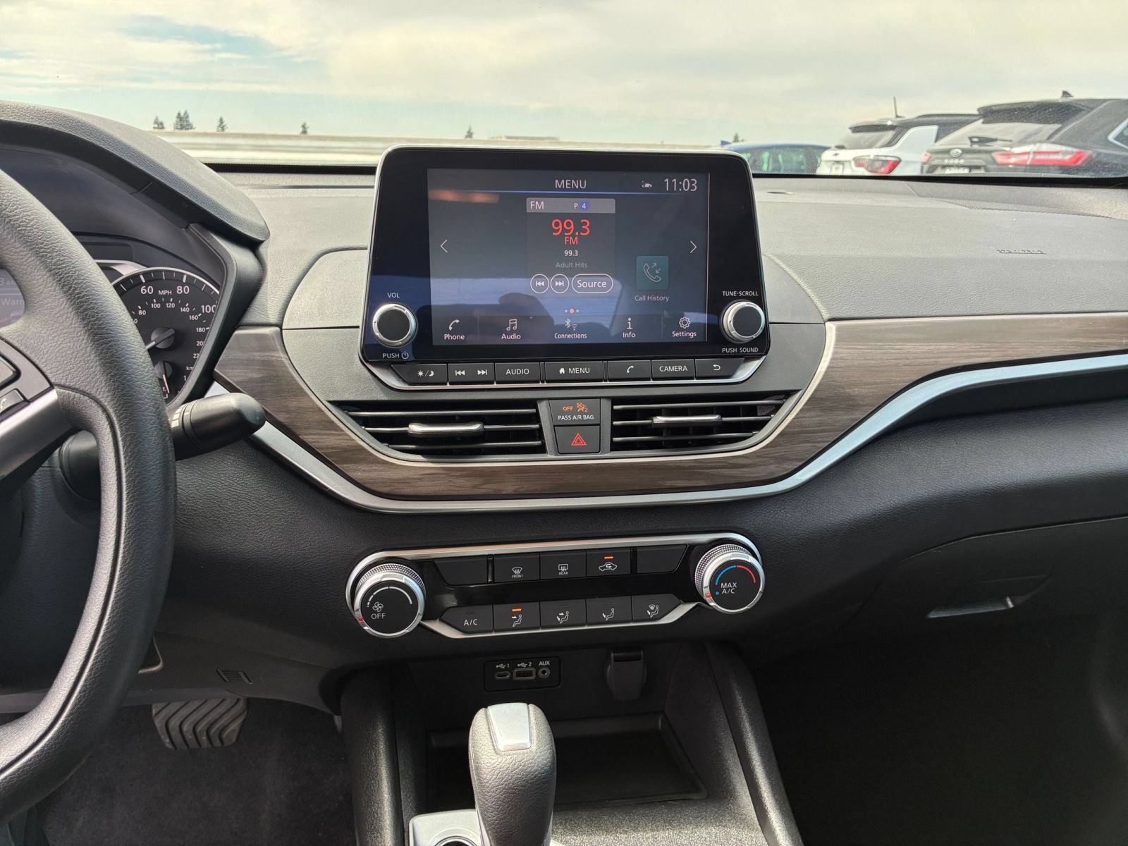 Used 2025 Nissan Altima 2.5 SV FWD image 16