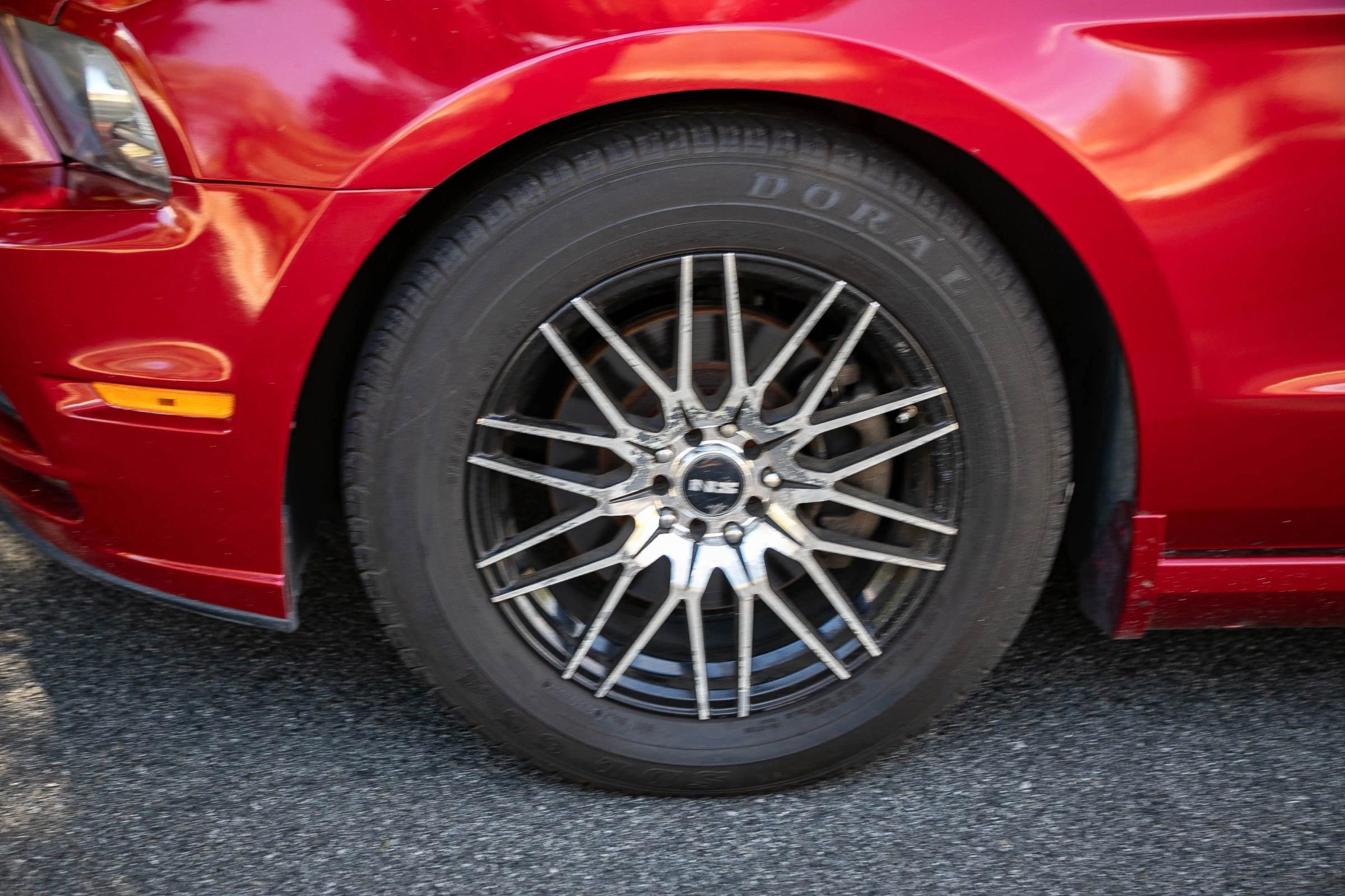 Used 2013 Ford Mustang Coupe RWD image 11