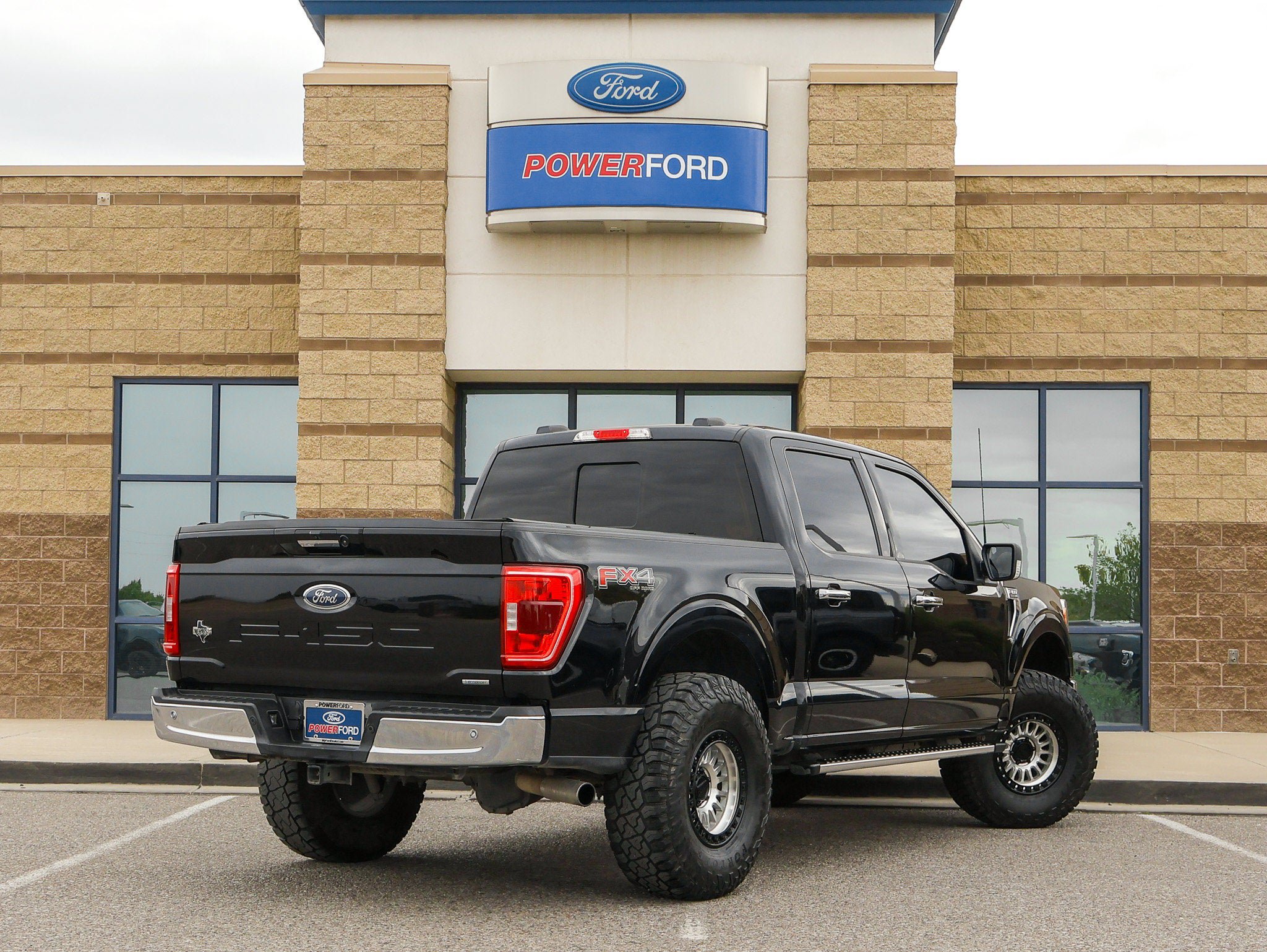 Used 2023 Ford F150 XLT w/ Equipment Group 302A High AWD/4WD image 6