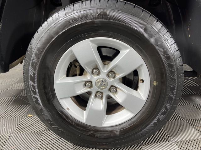 Used 2024 RAM 1500 Classic SLT image 15