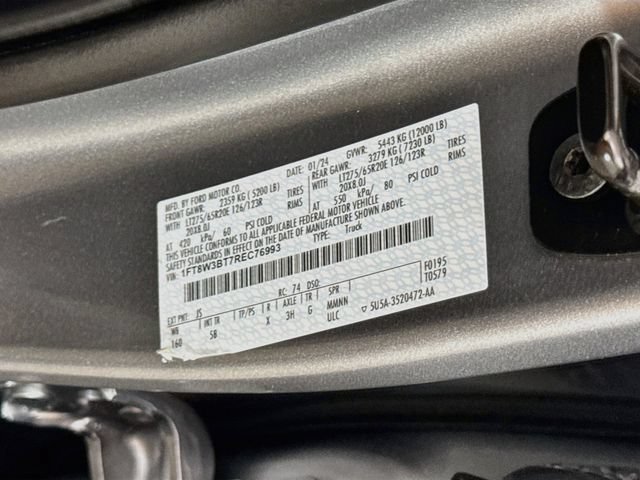 Used 2024 Ford F350 Lariat w/ Lariat Ultimate Package AWD/4WD image 34