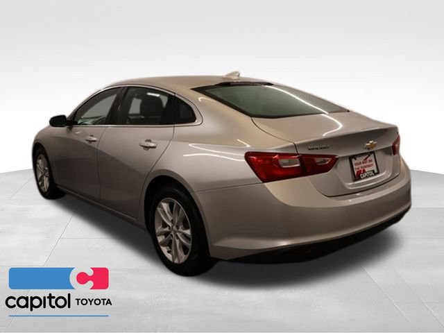 Used 2018 Chevrolet Malibu LT FWD image 4