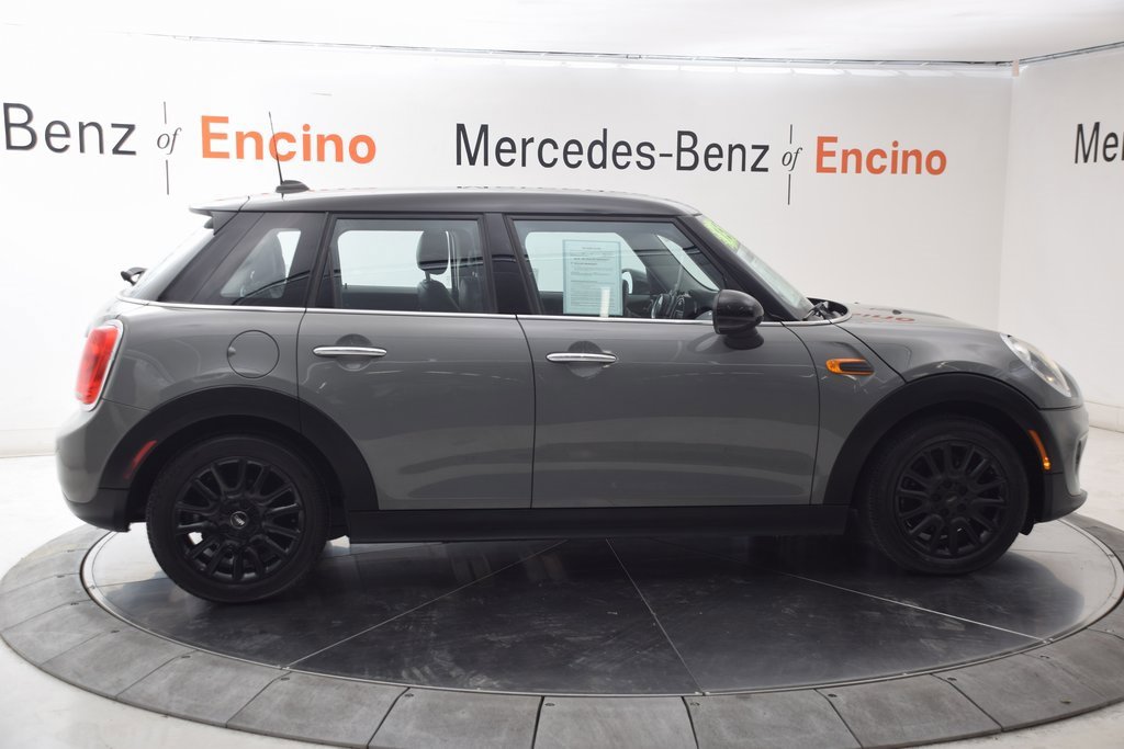 Used 2015 MINI Cooper 4-Door Hardtop image 7