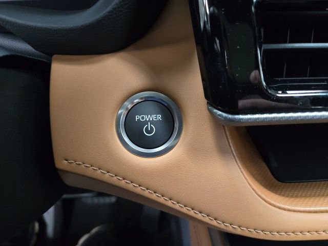 New 2026 Toyota Highlander Platinum image 32