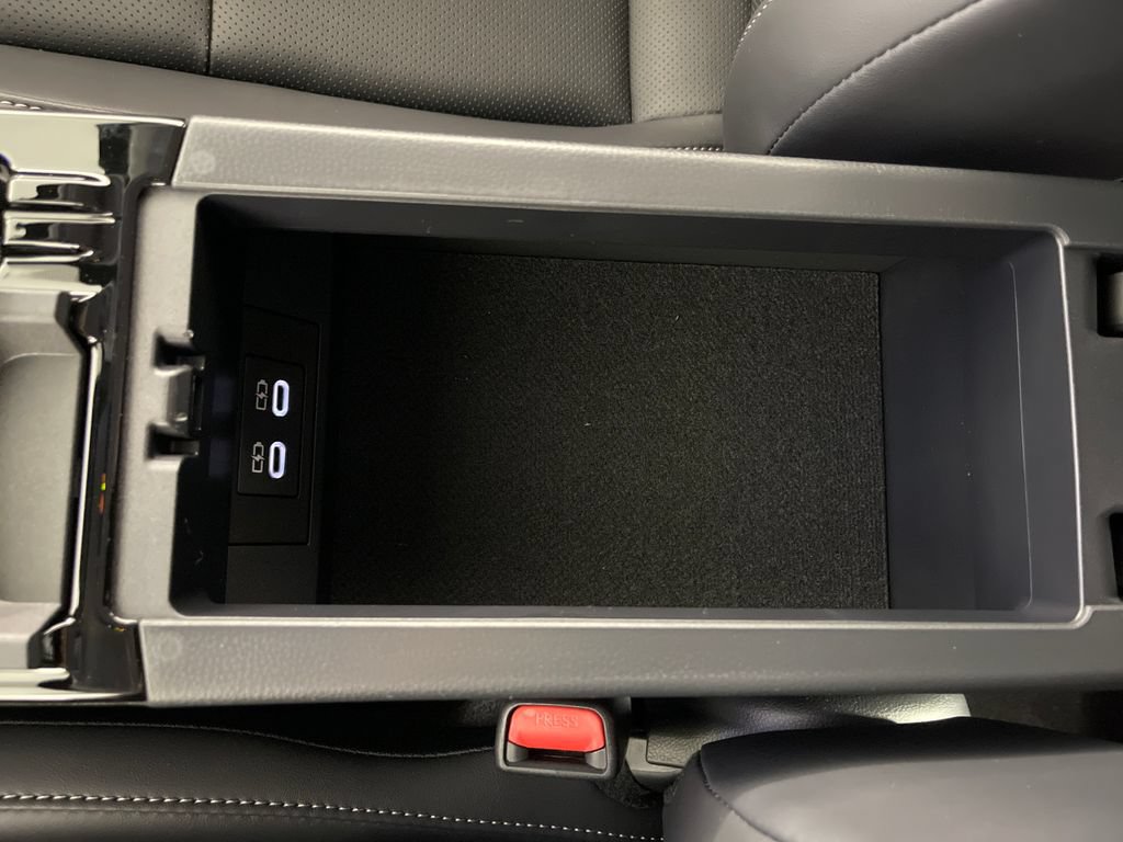 New 2027 Toyota Prius Plug-In Hybrid FWD image 23
