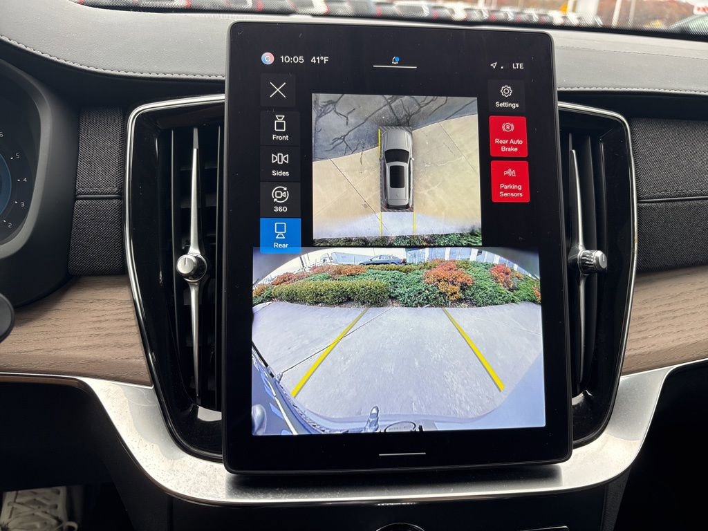Certified 2025 Volvo XC90 B5 Plus AWD/4WD image 28