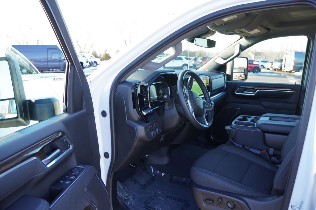 Certified 2025 Chevrolet Silverado 2500 LT w/ Convenience Package image 15
