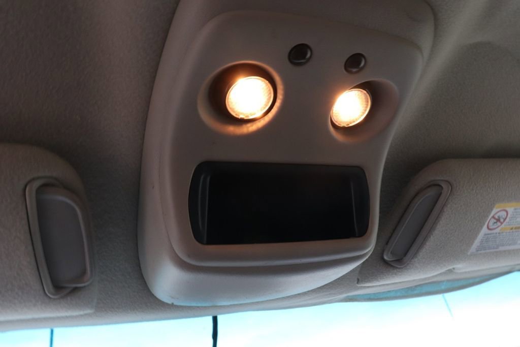 Used 2003 GMC Sierra 3500 SLE image 36